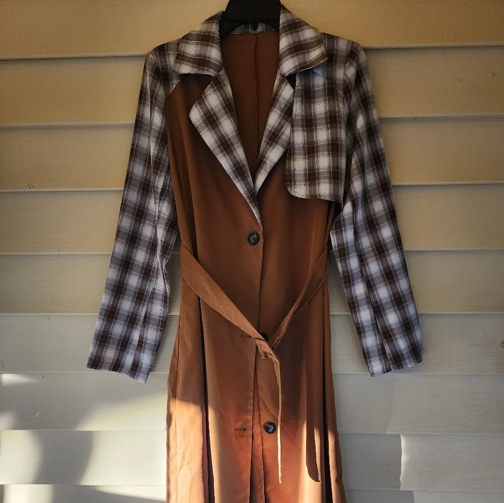 Plaid panel lapel neck belt trench coat size medium. - Picture 1 of 5